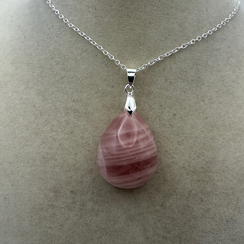 Madagascar Rose Quartz Teardrop Pendant Necklace on Silver Plated Box Chain - Picture 2 of 11